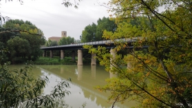 Pont de fer a  travers le fleuve